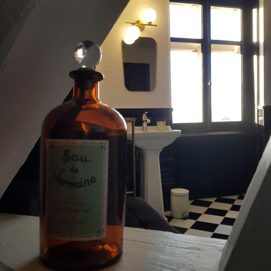 Chateau De Hieville Saint-Pierre-en-Auge Eksteriør billede